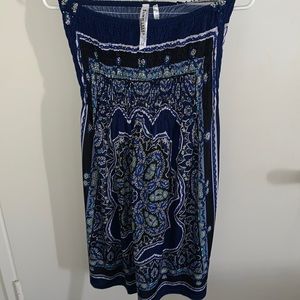 Scrunched top, above knee summer dress